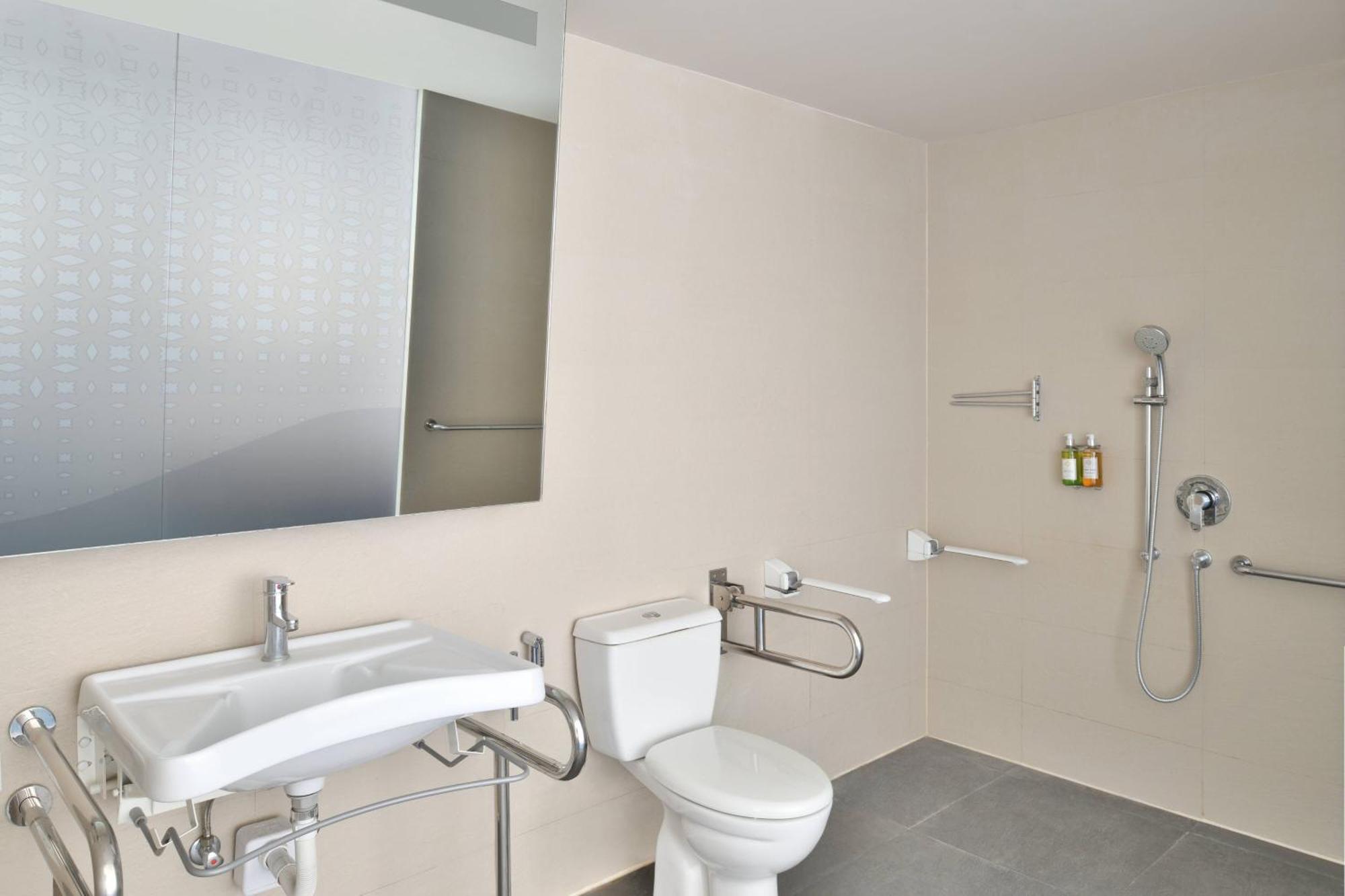 Hotel Fairfield By Marriott Hyderabad Gachibowli Esterno foto