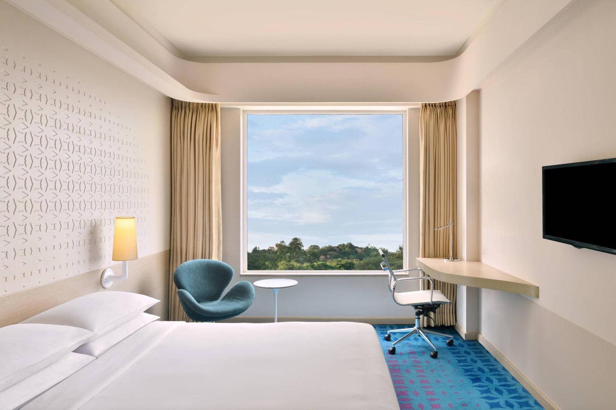 Hotel Fairfield By Marriott Hyderabad Gachibowli Esterno foto