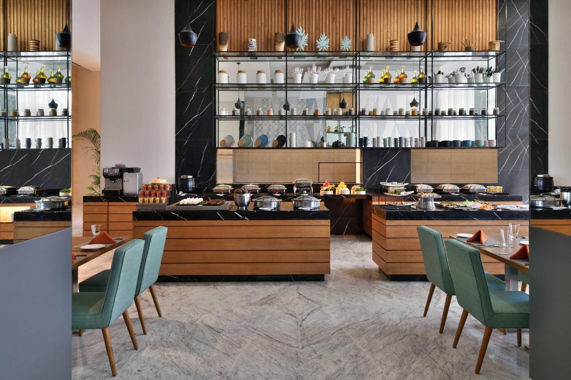 Hotel Fairfield By Marriott Hyderabad Gachibowli Esterno foto