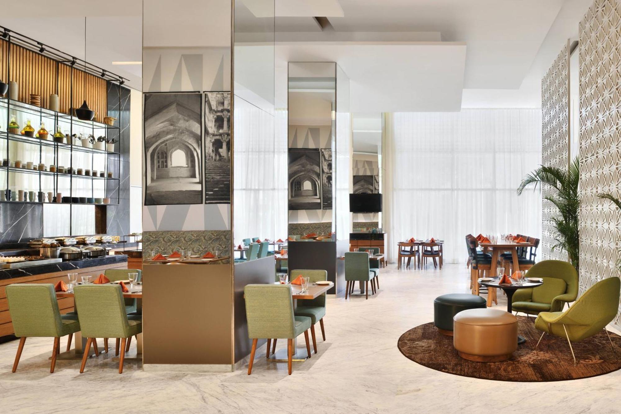 Hotel Fairfield By Marriott Hyderabad Gachibowli Esterno foto