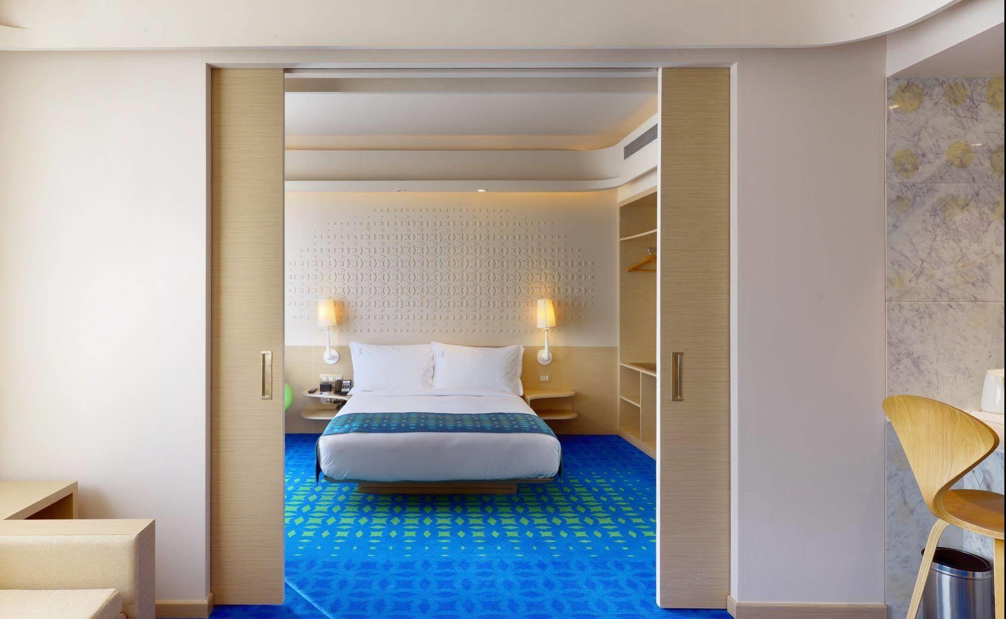 Hotel Fairfield By Marriott Hyderabad Gachibowli Esterno foto